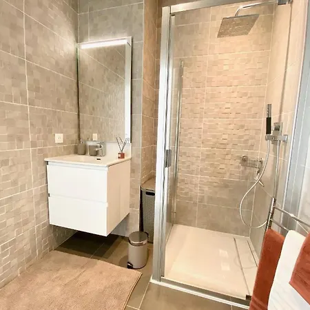 Naos Yourhosthelper Apartment *