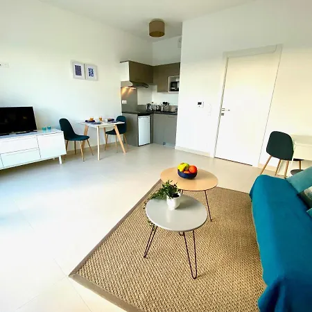 Apartment Naos Yourhosthelper